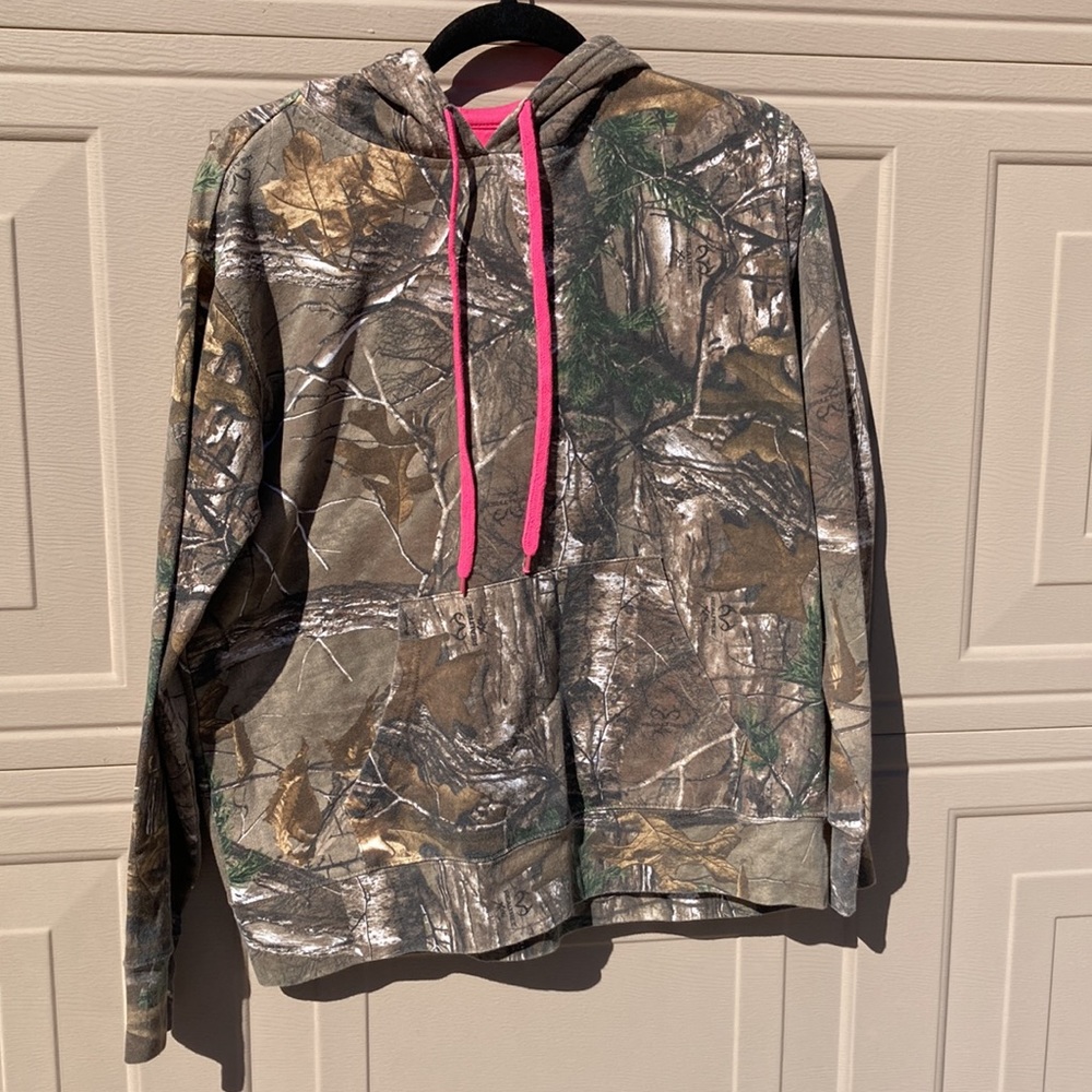 Realtree women’s camouflage hoodie girls 12, 14 women’s small
